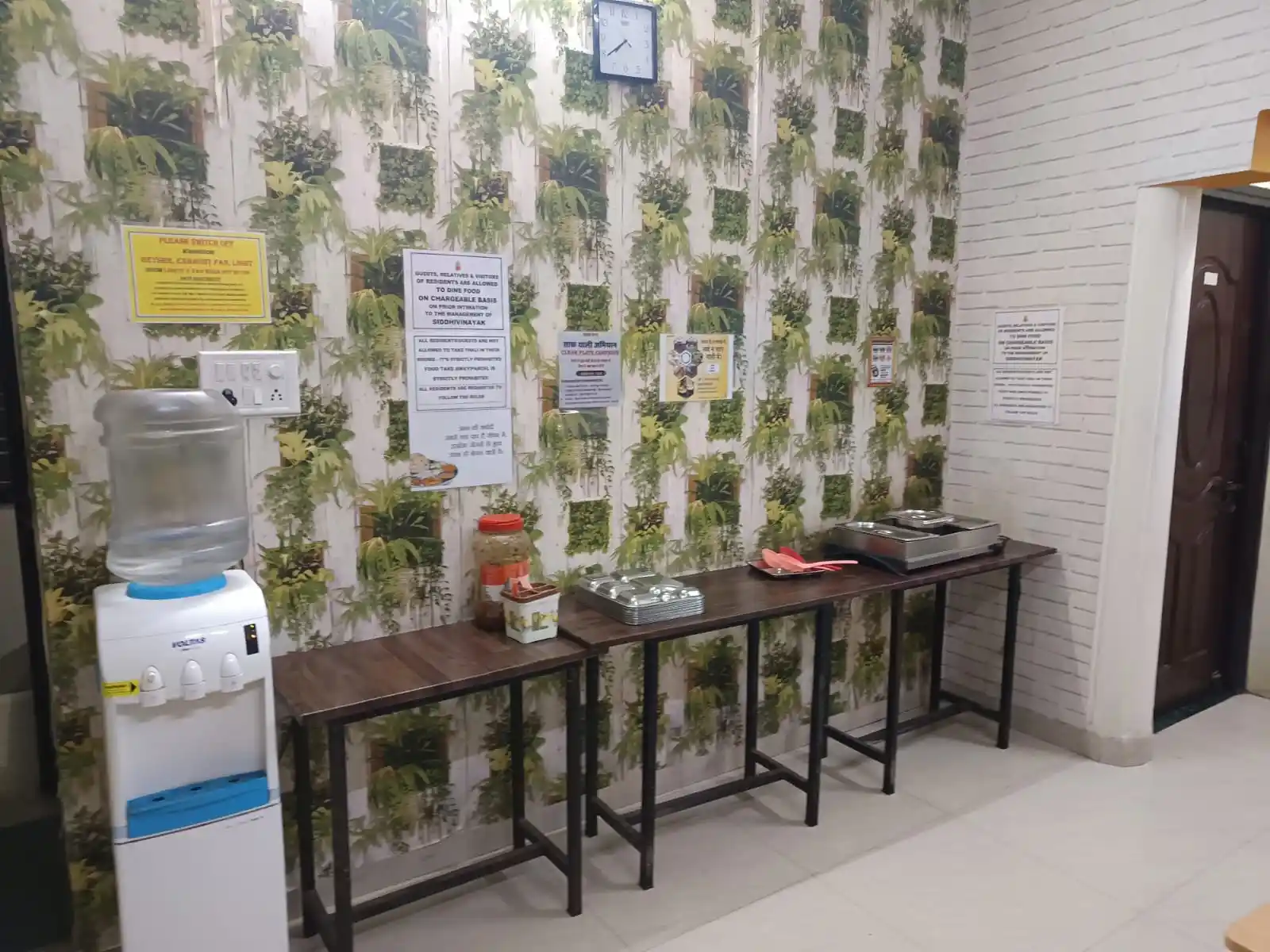 Spacious smart classroom