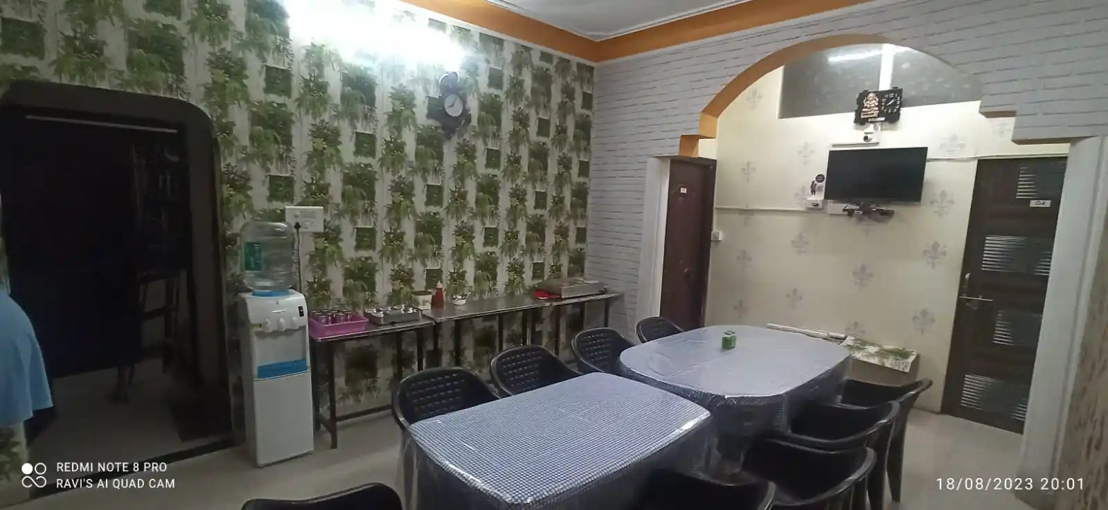 Spacious smart classroom