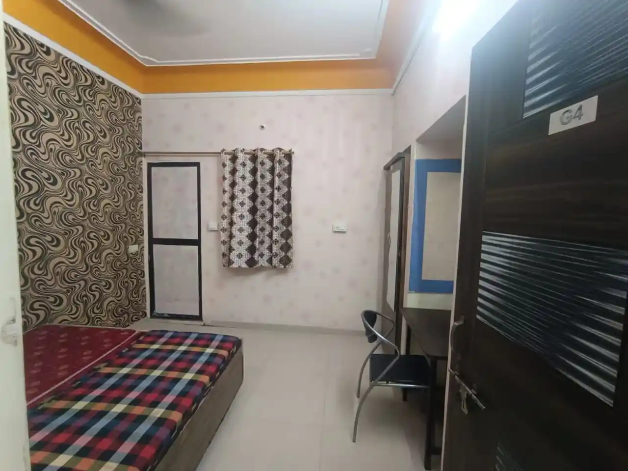 Spacious smart classroom